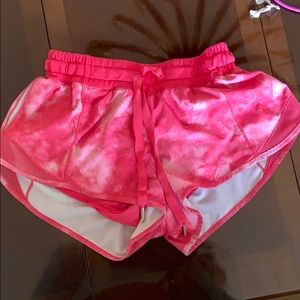 lululemon hotty hot shorts